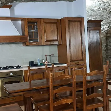 Casa Grande Taverna Marianna 아파트 *